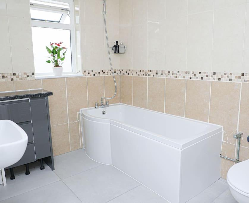 Hébergement de vacances Modern 3 Bed In Cotswold *