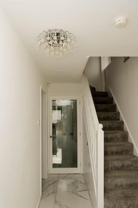 Modern 3 Bed In Cotswold Hébergement de vacances