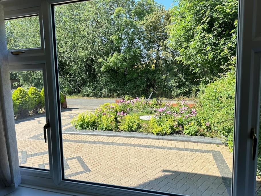 Modern 3 Bed In Cotswold GLOUCESTERSHIRE