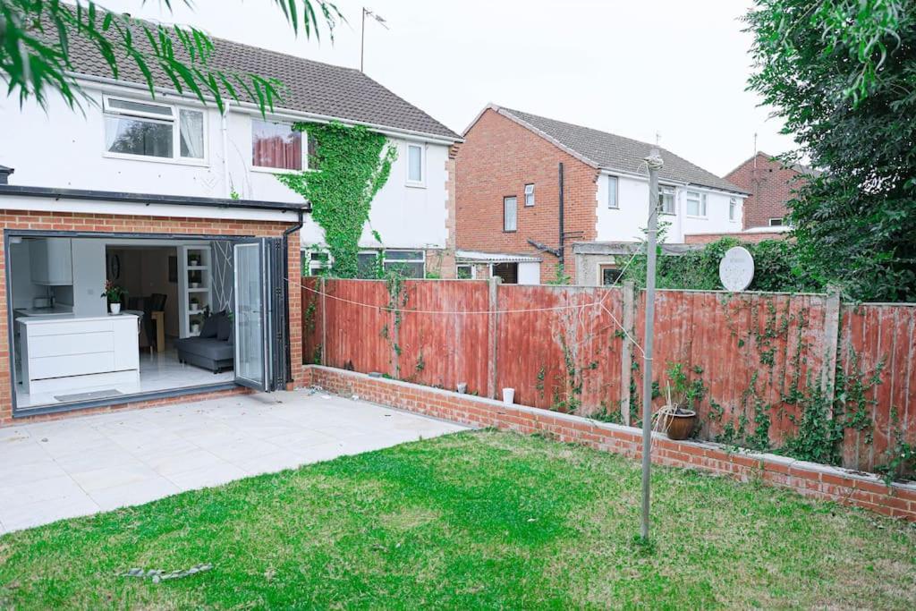 Modern 3 Bed In Cotswold Hébergement de vacances GLOUCESTERSHIRE
